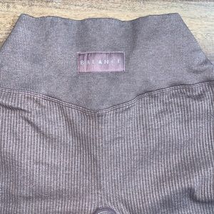 3/$30✨ Balance athletica Channel Pant